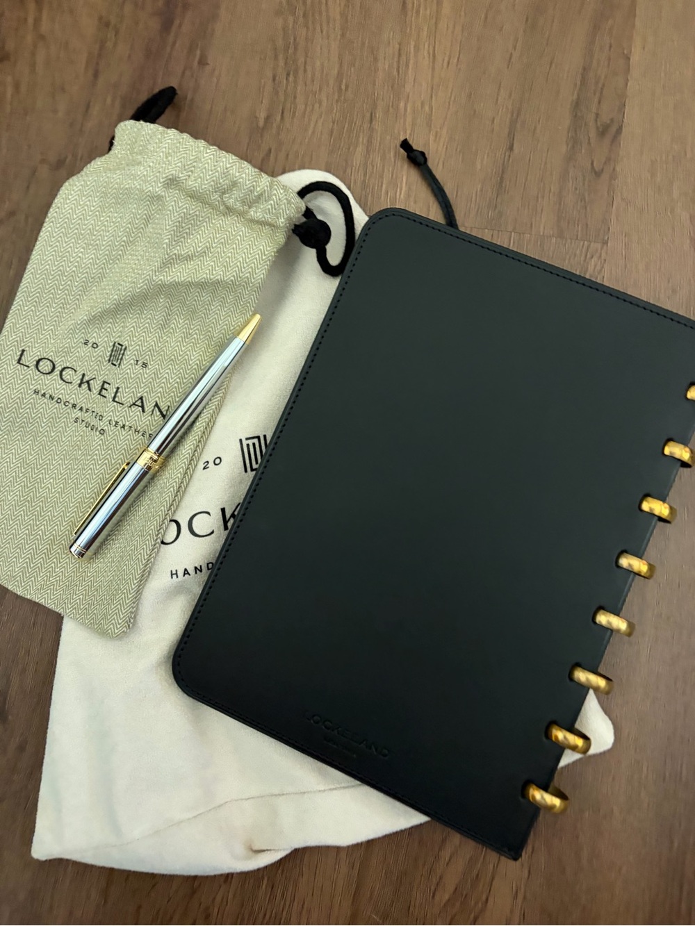 Lockeland Leather Infinity Lined Notebook & Pen Set Genuine Leather Collectors - Picture 5 of 6
